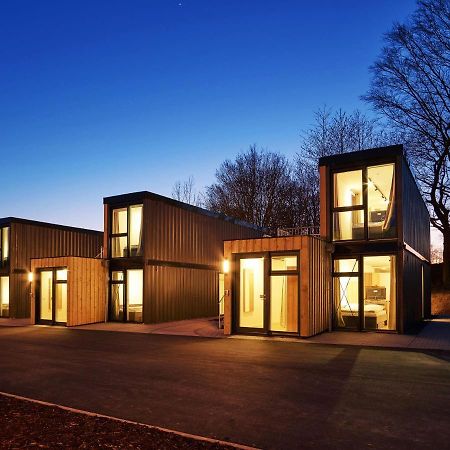 Modern Ausgebauter Ueberseecontainer Als Tiny House Wertheim Exteriér fotografie
